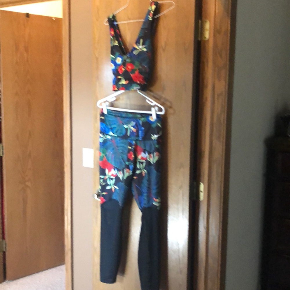 Nike leggings and matching sports bra